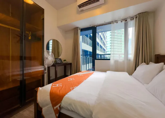 Apartment 1br Makati, Air Residences M008 *